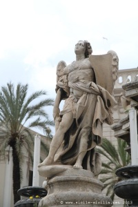 Place San Domenico à Palerme